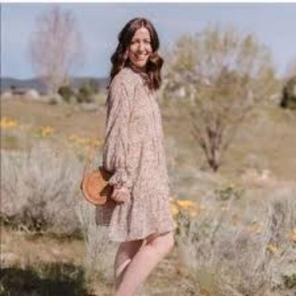 Jardines Domaine  Sammy Sylvester chiffon floral  lined mini  dress size medium - Picture 1 of 9